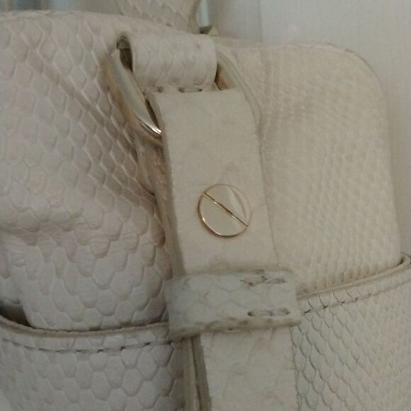 Cole Haan   - Picture 4 of 9